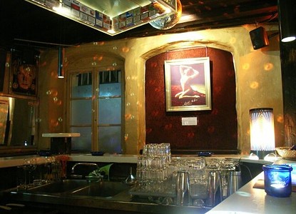 Salie Reizen Tips Mata Hari Bar - 纽伦堡- Arrivalguides.com