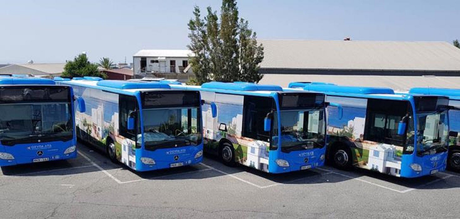 Гоу транспорт. Пафос автобус. Водитель кипрского автобуса. 615 Автобус Пафос. Cyprus public transport.