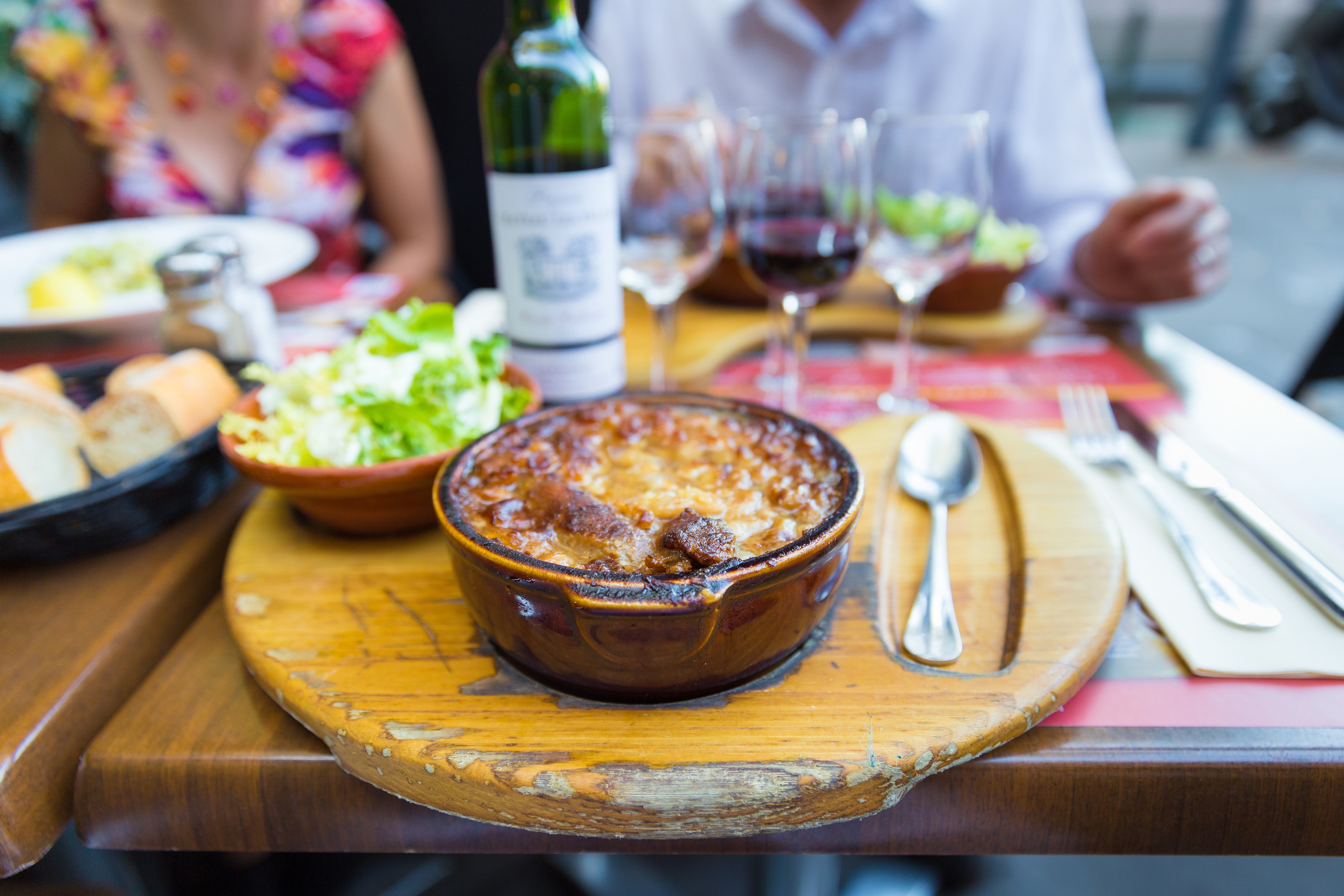Tradition dish. Французская кухня. Французский ресторан блюда. Традиционная французская кухня. Национальные блюда Франции.