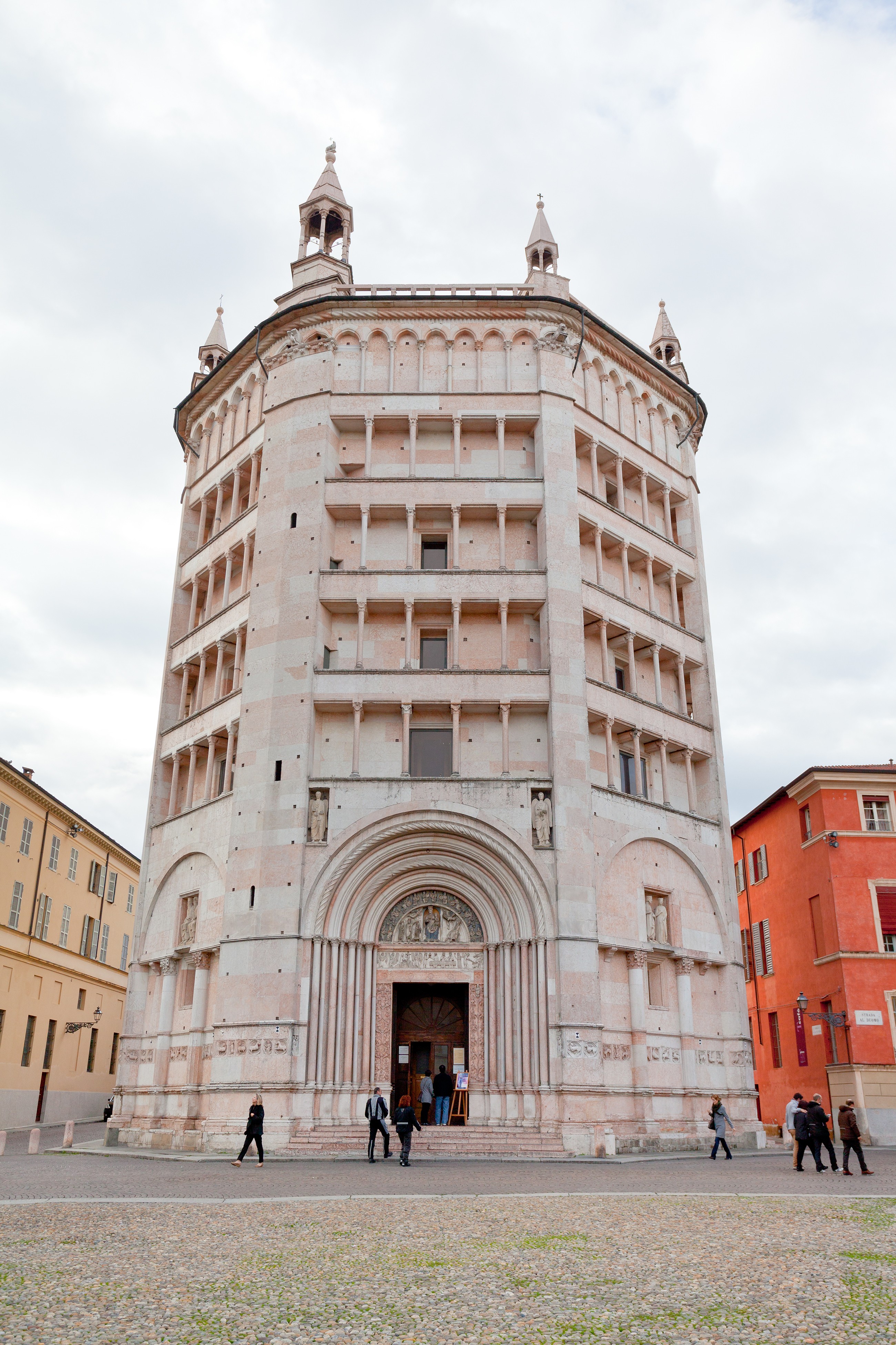 The Baptistery of Parma - Parma - Arrivalguides.com